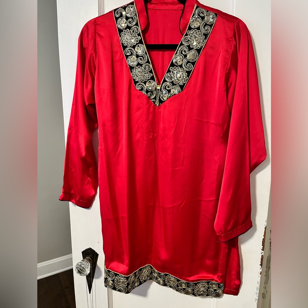 Ethnic Indian Pakistani tunic